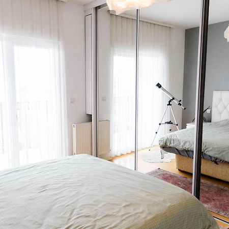 Modern Apartment With A View Feels Like Home Приштина Экстерьер фото