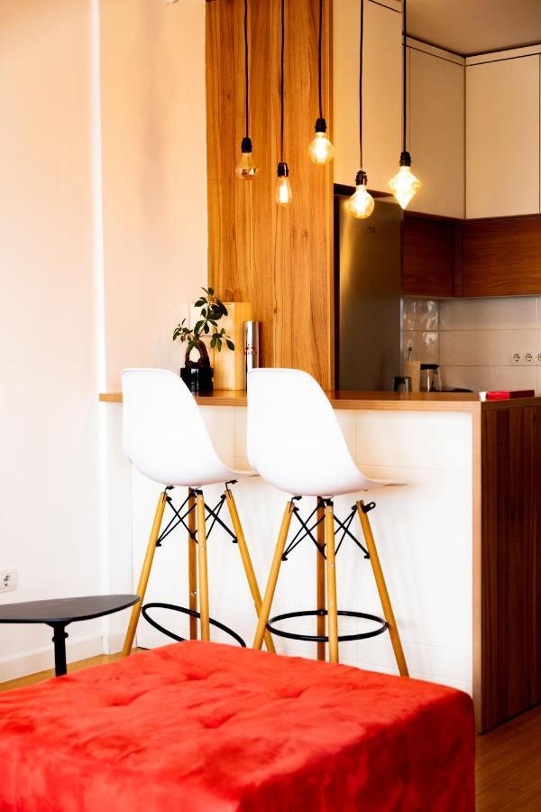 Modern Apartment With A View Feels Like Home Приштина Экстерьер фото