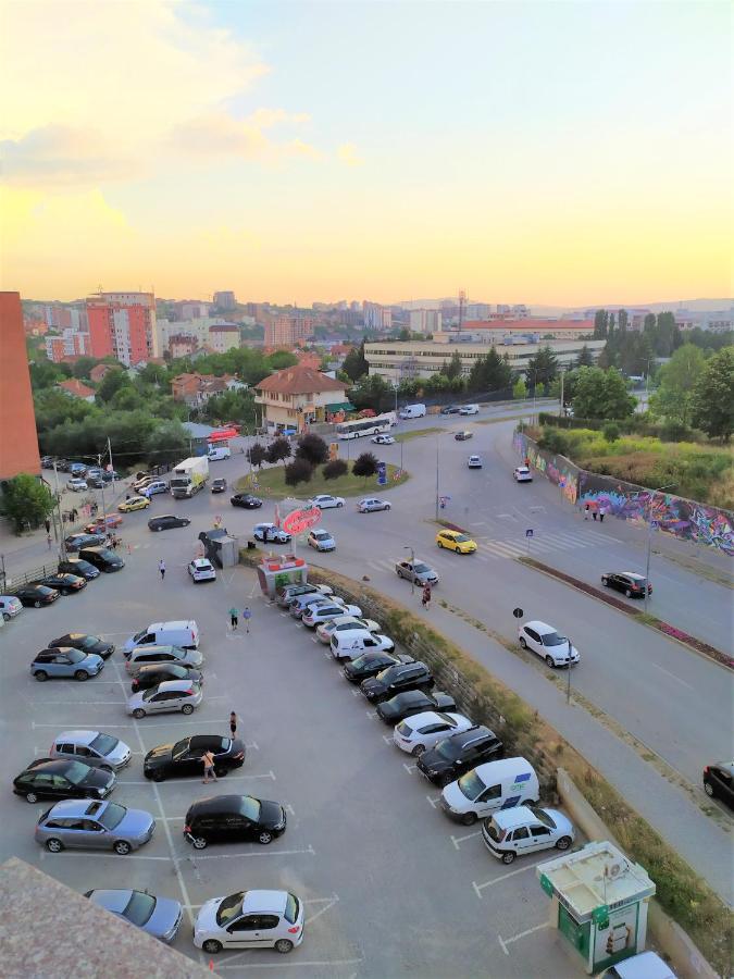 Modern Apartment With A View Feels Like Home Приштина Экстерьер фото